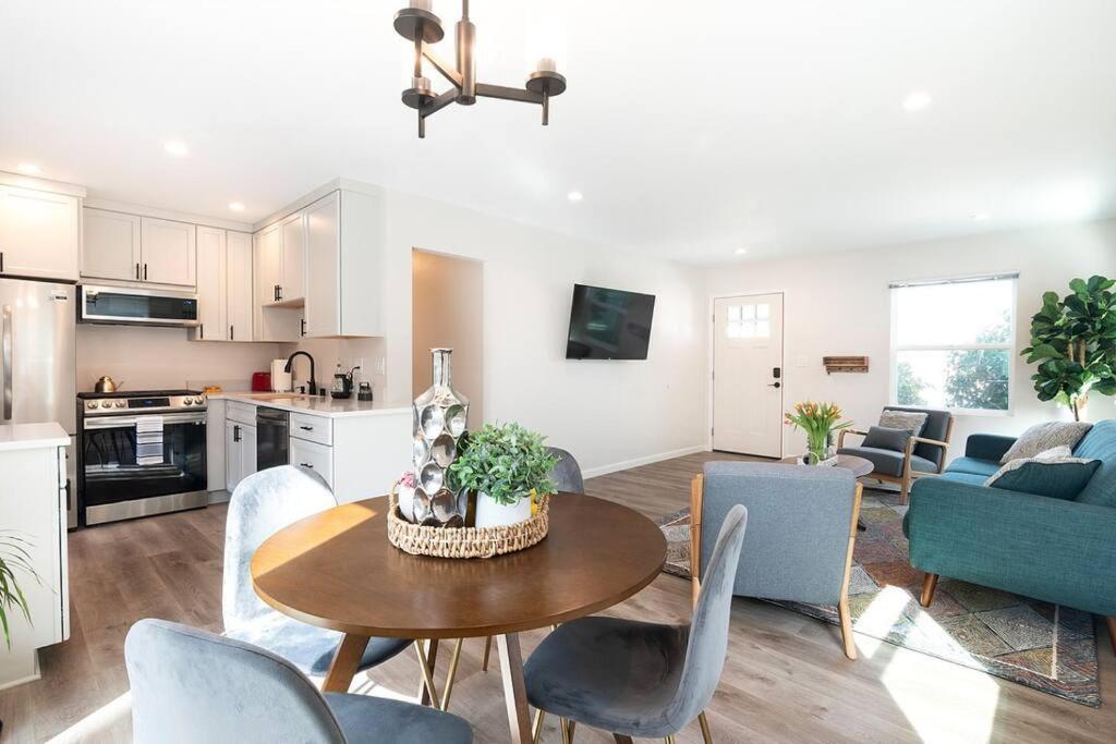 Beautiful 3 Bed 1 Bath Designer Home + Hot Tub Λος Άντζελες Εξωτερικό φωτογραφία